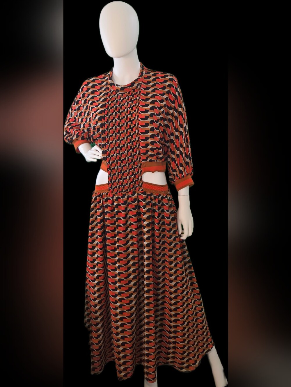 Gracia Retro Wave Maxi Dress in Red, Black & Tan